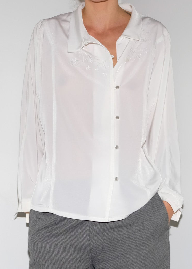 EMBROIDERED BLOUSE