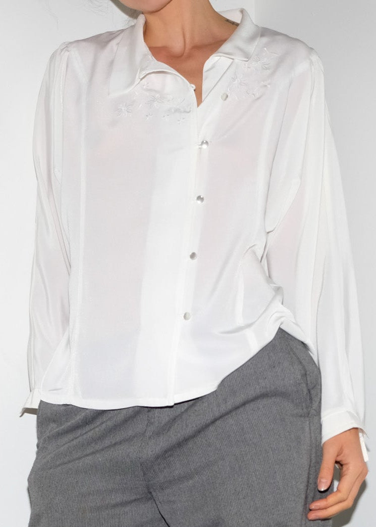 EMBROIDERED BLOUSE