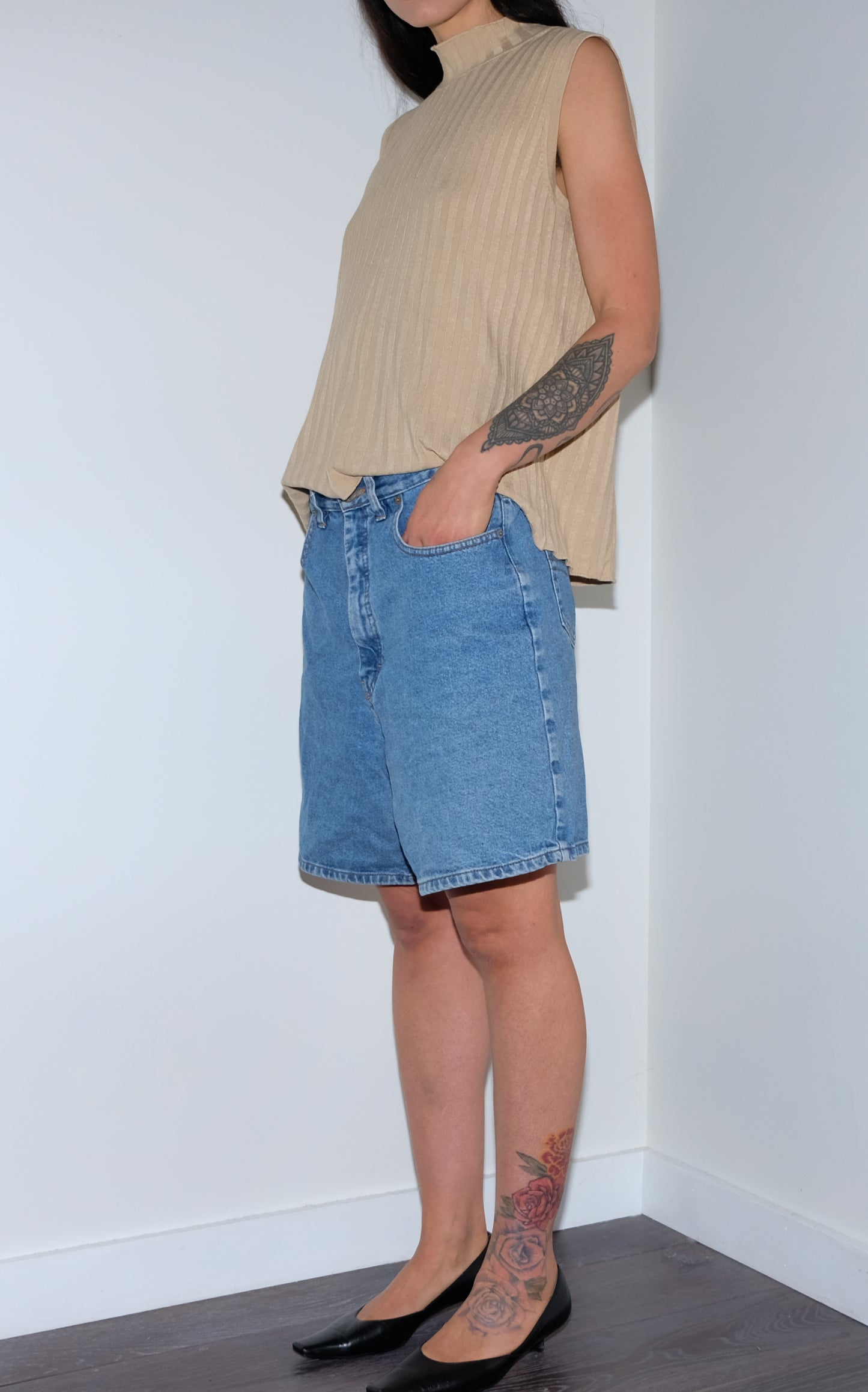 BEIGE MOCKNECK